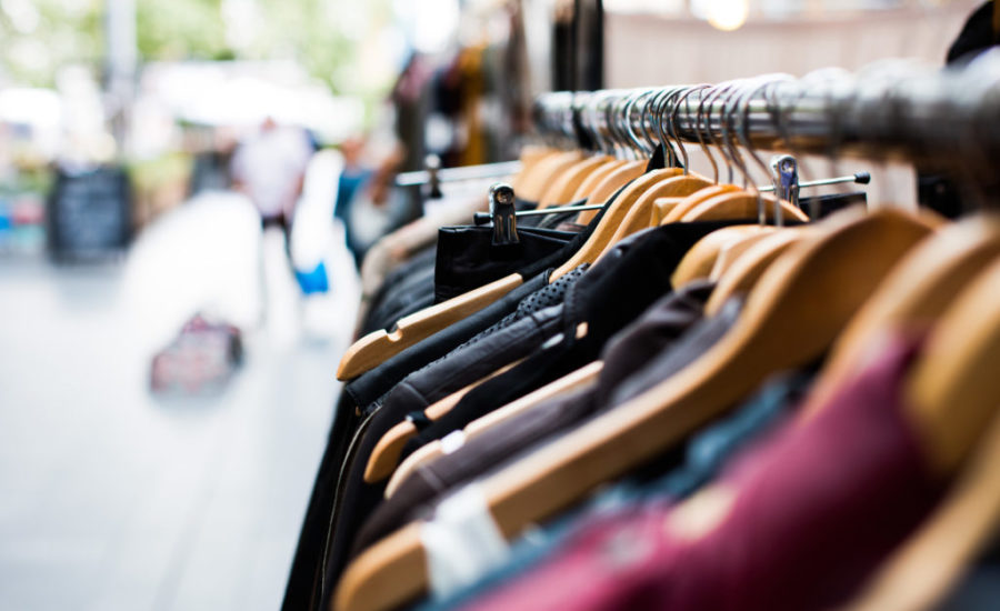 4 Benefits of a Clothing Rental Subscription Service